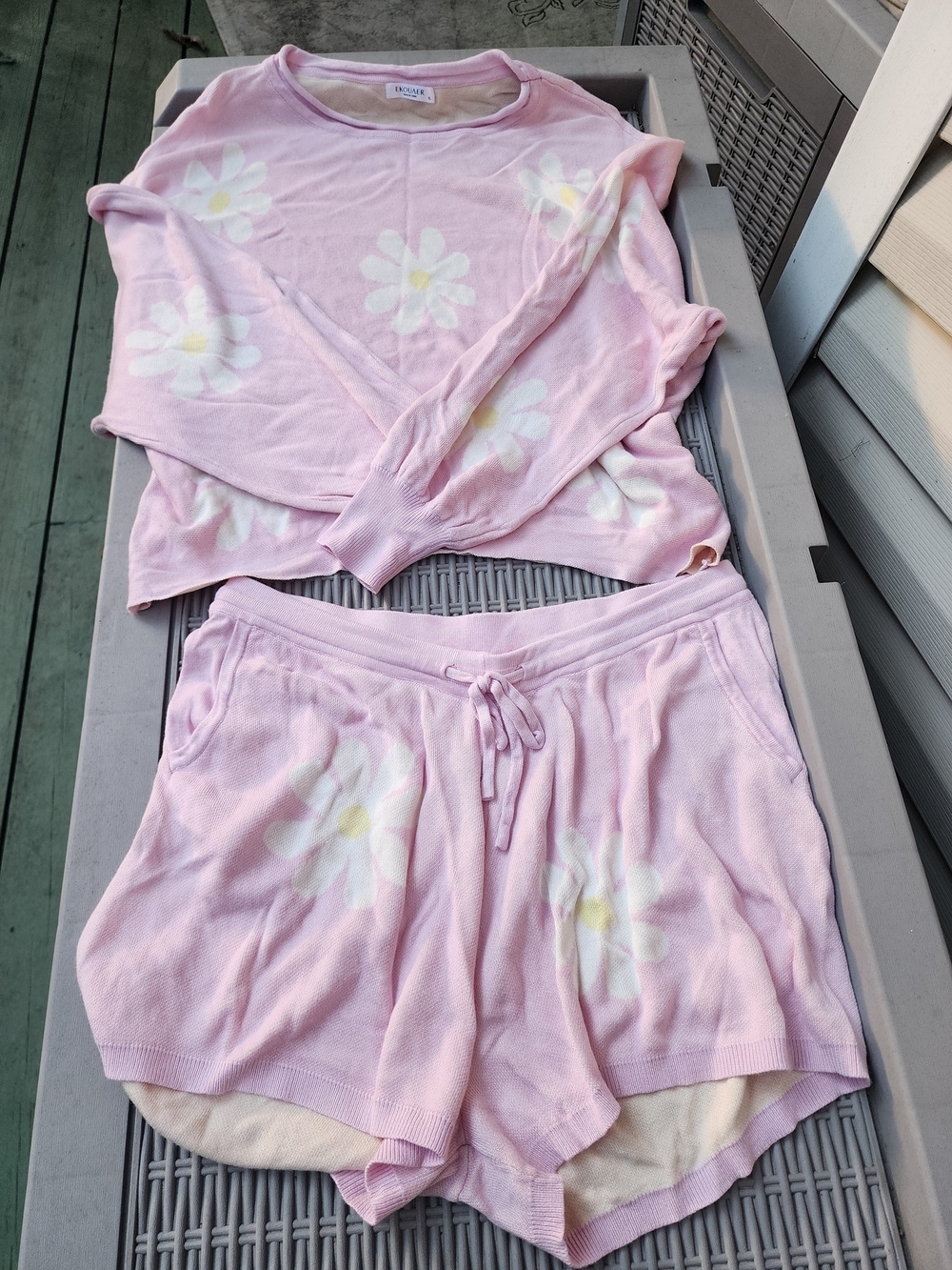 Women's Sweater And Shorts Set- Light Pink